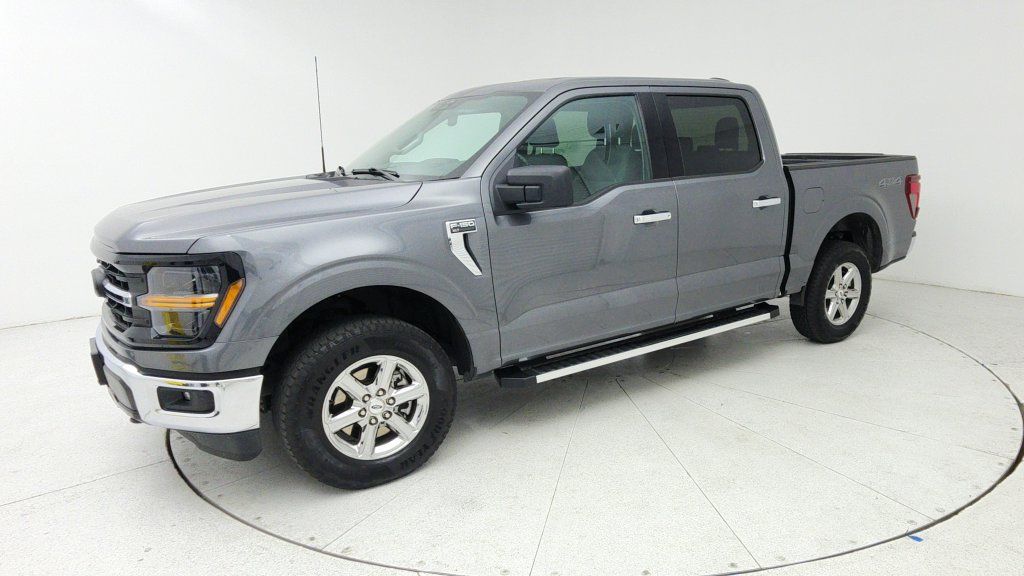 Used 2025 Ford F150 XLT w/ Equipment Group 301A Standard AWD/4WD image 3