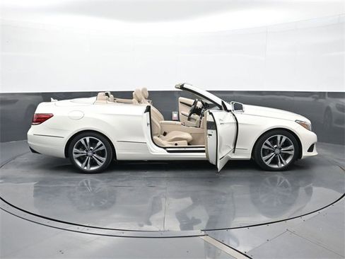 Used 2017 Mercedes-Benz E 400 Cabriolet image 29