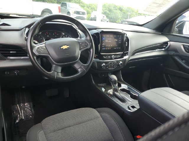 Used 2023 Chevrolet Traverse LT FWD image 12