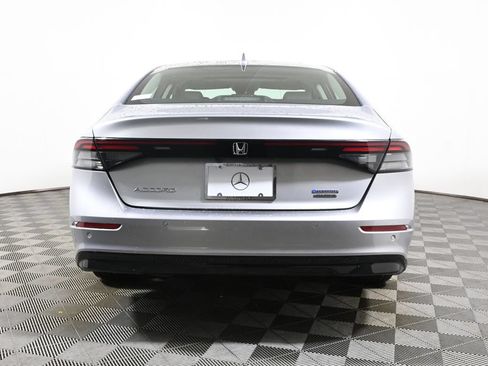 Used 2024 Honda Accord Touring image 10