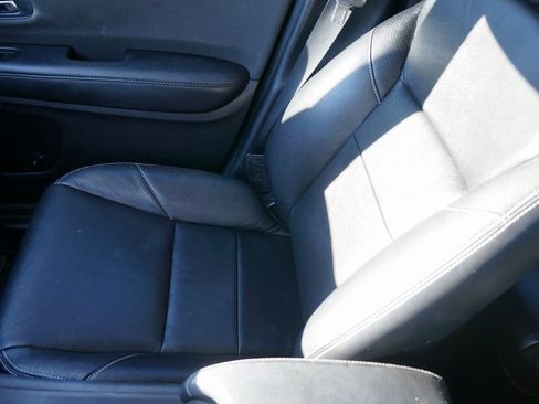 Used 2019 Honda HR-V LX image 24