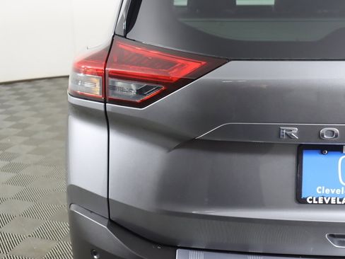 Used 2023 Nissan Rogue SL w/ SL Premium Package image 17