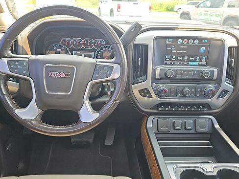 Used 2019 GMC Sierra 2500 SLT w/ Duramax Plus Package AWD/4WD image 13