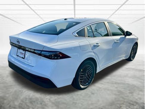 New 2026 Nissan Sentra SV w/ SV Convenience Package FWD image 5