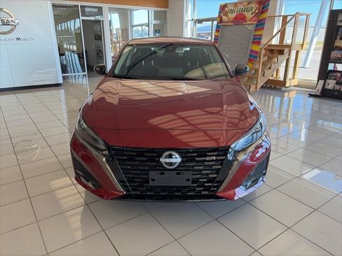 New 2025 Nissan Altima 2.5 SR w/ SR Premium Package image 9