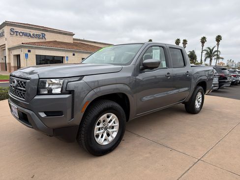 Used 2024 Nissan Frontier SV RWD image 1