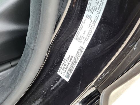 Used 2025 Chrysler Pacifica Select image 28