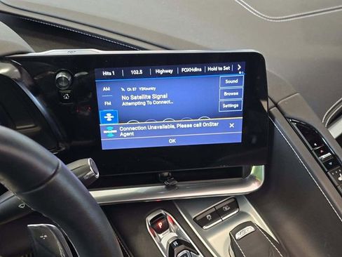 Used 2021 Chevrolet Corvette Stingray Preferred Cpe w/ Z51 Performance Package RWD image 22