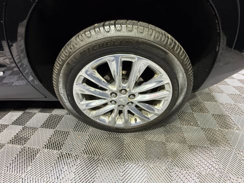 Used 2019 Cadillac XT5 Platinum AWD/4WD image 26