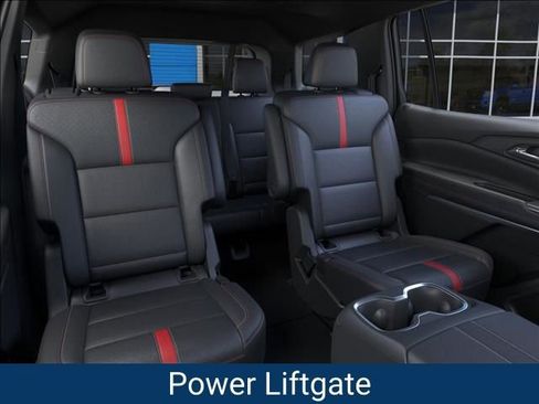 New 2026 Chevrolet Traverse RS image 19