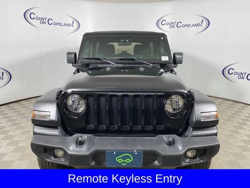 Used 2022 Jeep Wrangler Unlimited Sport AWD/4WD image 11