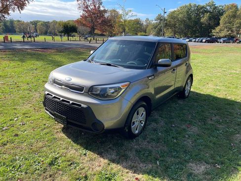 Used 2016 Kia Soul image 9