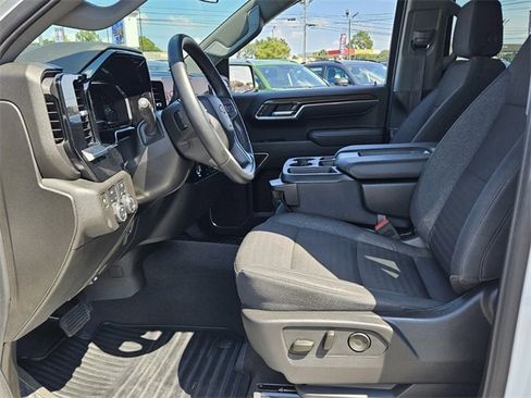 Used 2024 Chevrolet Silverado 1500 LT image 5