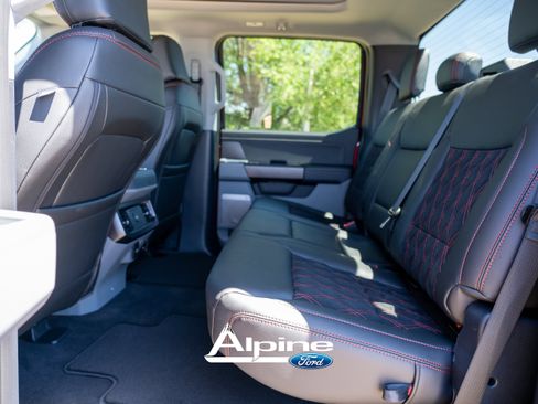 New 2026 Ford F250 XLT w/ XLT Premium Package AWD/4WD image 10