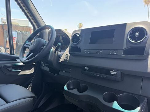 Used 2023 Mercedes-Benz Sprinter 4500 w/ Acoustic Package image 15