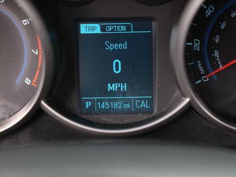Used 2013 Chevrolet Cruze LT FWD image 40