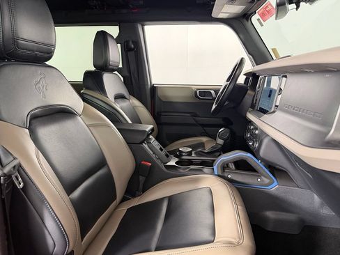 Used 2024 Ford Bronco Wildtrak AWD/4WD image 32