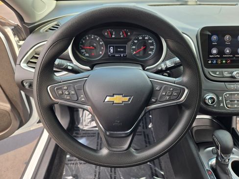 Used 2024 Chevrolet Malibu LT FWD image 31