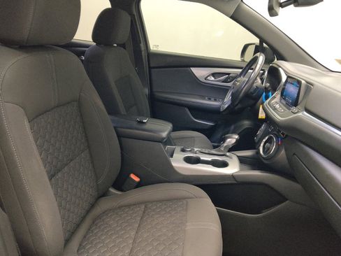 Used 2020 Chevrolet Blazer LT image 21