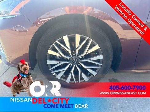 Used 2025 Nissan Altima 2.5 SV FWD image 9