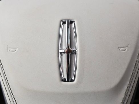 New 2026 Lincoln Aviator Reserve image 35