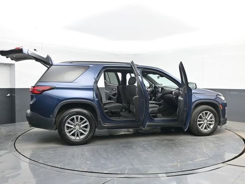 Used 2022 Chevrolet Traverse LT AWD/4WD image 52