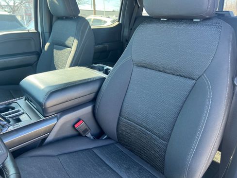 Used 2021 Ford F150 XLT w/ Equipment Group 302A High image 17