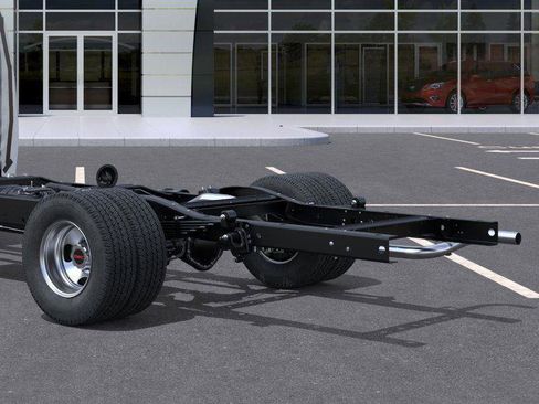 New 2025 GMC Savana 3500 w/ Power Convenience Package image 32