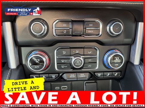 Used 2024 GMC Yukon SLT w/ SLT Premium Package image 27