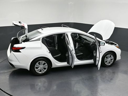 Certified 2025 Nissan Versa S w/ Trunk Package image 31