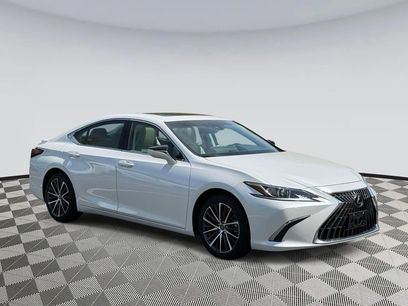 Used 2025 Lexus ES 300h w/ Premium Package