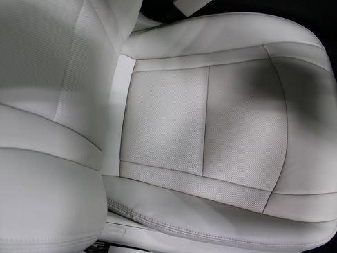 Used 2023 Buick Enclave Premium AWD/4WD image 30