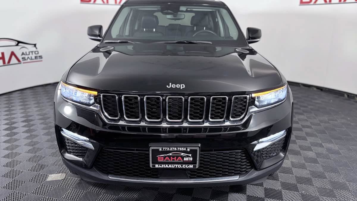 Used 2023 Jeep Grand Cherokee Limited AWD/4WD image 10