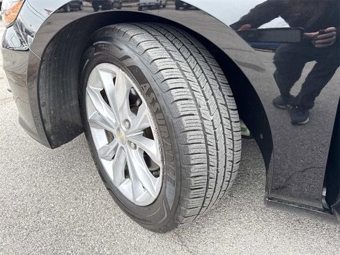 Used 2023 Chevrolet Malibu LT image 32