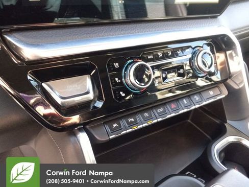 Used 2022 GMC Sierra 1500 Denali image 17