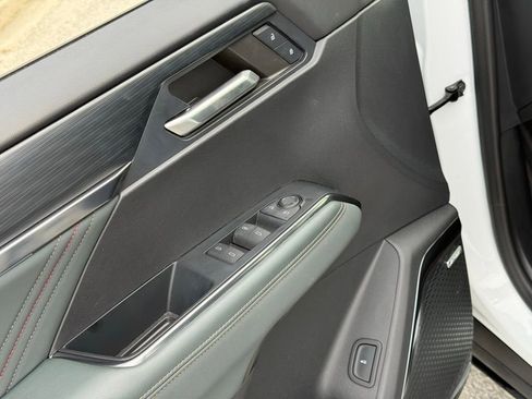 Used 2024 GMC Acadia AT4 w/ Super Cruise Package image 23