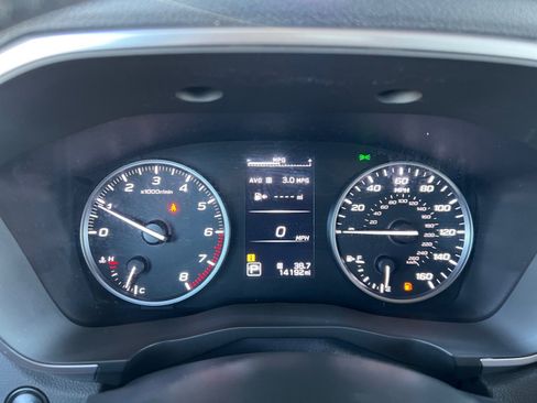 Used 2024 Subaru Ascent Premium w/ Convenience Package image 21