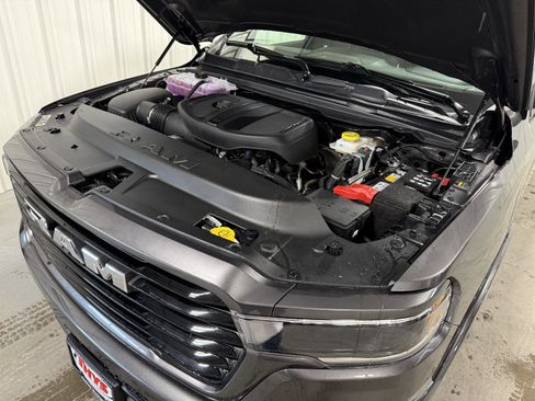 New 2026 RAM 1500 Laramie AWD/4WD image 17