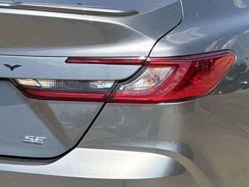 Used 2026 Toyota Camry SE FWD image 7