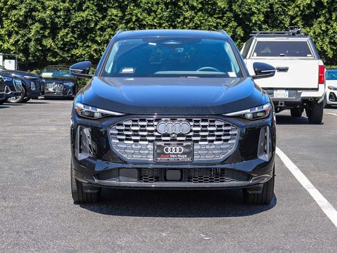 Used 2025 Audi Q5 Premium w/ Premium Plus AWD/4WD image 6