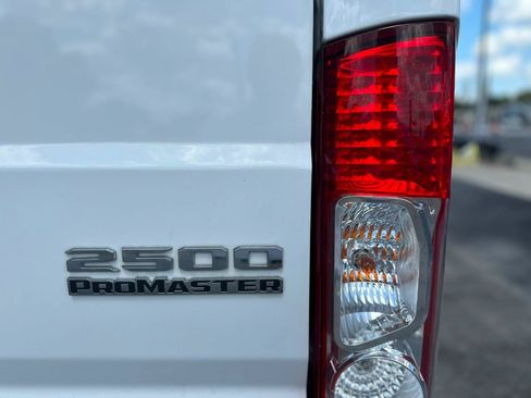 Used 2023 RAM ProMaster 2500 FWD image 27