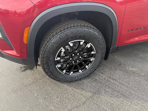 New 2026 Chevrolet Traverse Z71 image 9