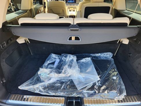 New 2026 Mercedes-Benz GLS 580 4MATIC image 14