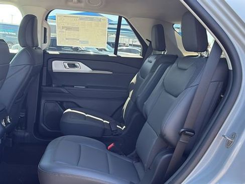 New 2026 Ford Explorer Active w/ Active Comfort Package AWD/4WD image 15