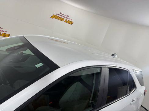 Used 2023 Chevrolet Equinox LS w/ LS Convenience Package image 12