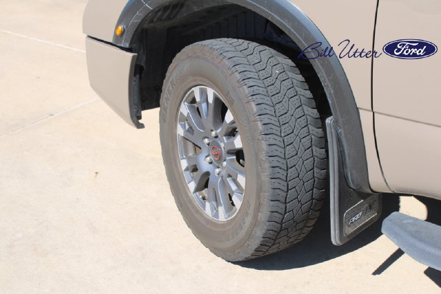 Used 2023 Nissan Titan PRO-4X w/ Pro-4x Convenience Package AWD/4WD image 9