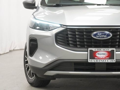 Used 2023 Ford Escape Active image 6