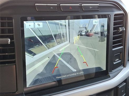 Certified 2022 Ford F150 XLT w/ Equipment Group 302A High image 18