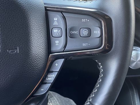 Used 2025 RAM 1500 Limited AWD/4WD image 23