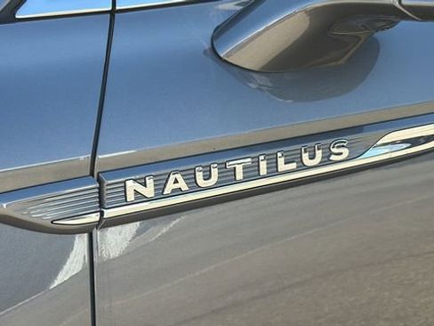 Used 2023 Lincoln Nautilus Reserve w/ Equipment Group 201A AWD/4WD image 12
